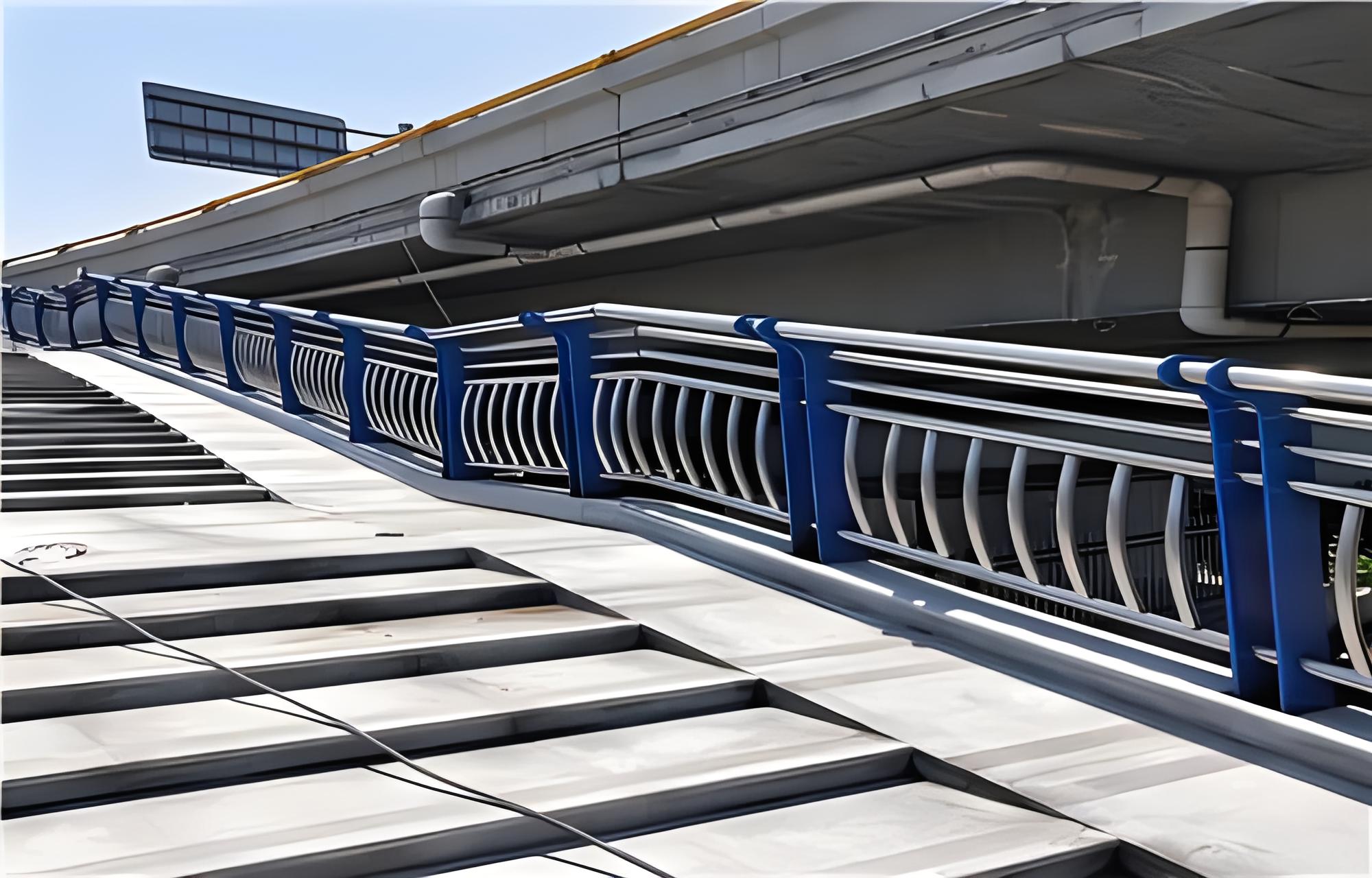 十堰不锈钢桥梁护栏维护方案：确保安全，延长使用寿命